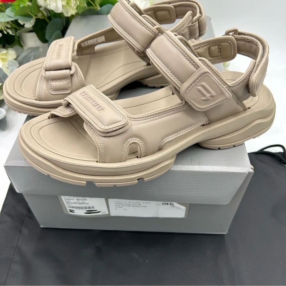 Men’s Balenciaga, Taurus sandals size 9 beige